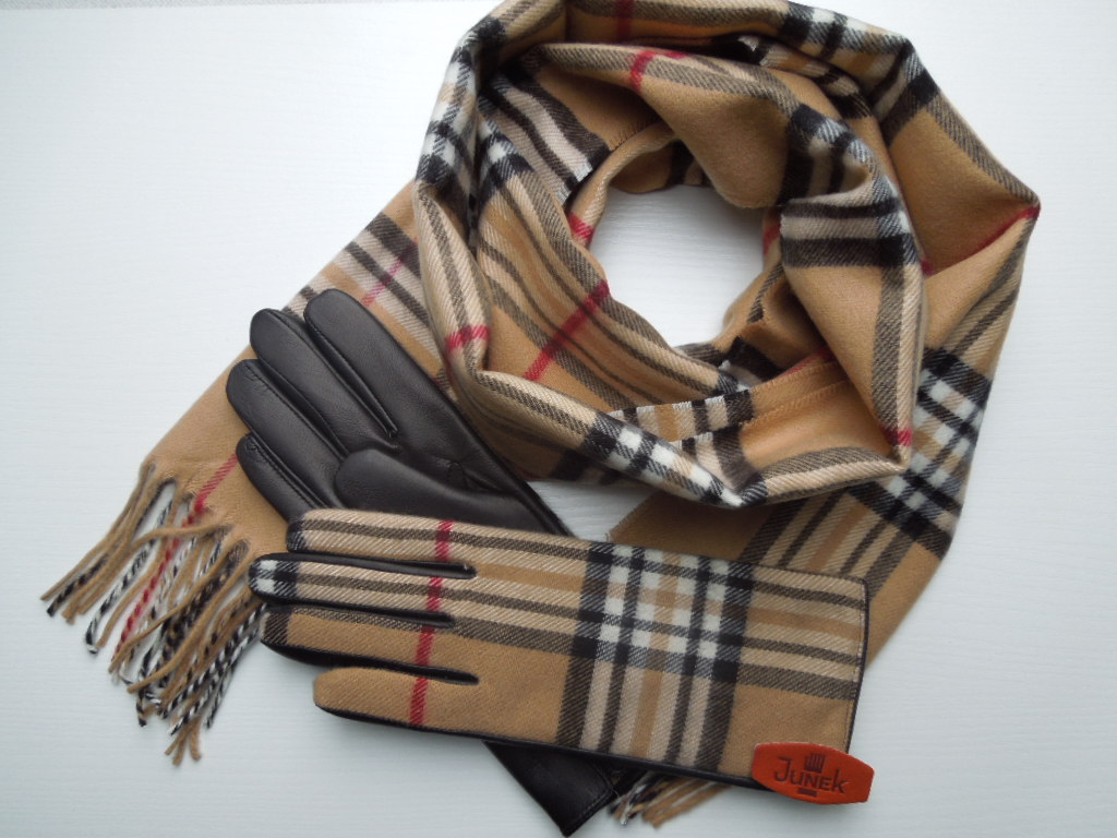 Set 1102, barva camel